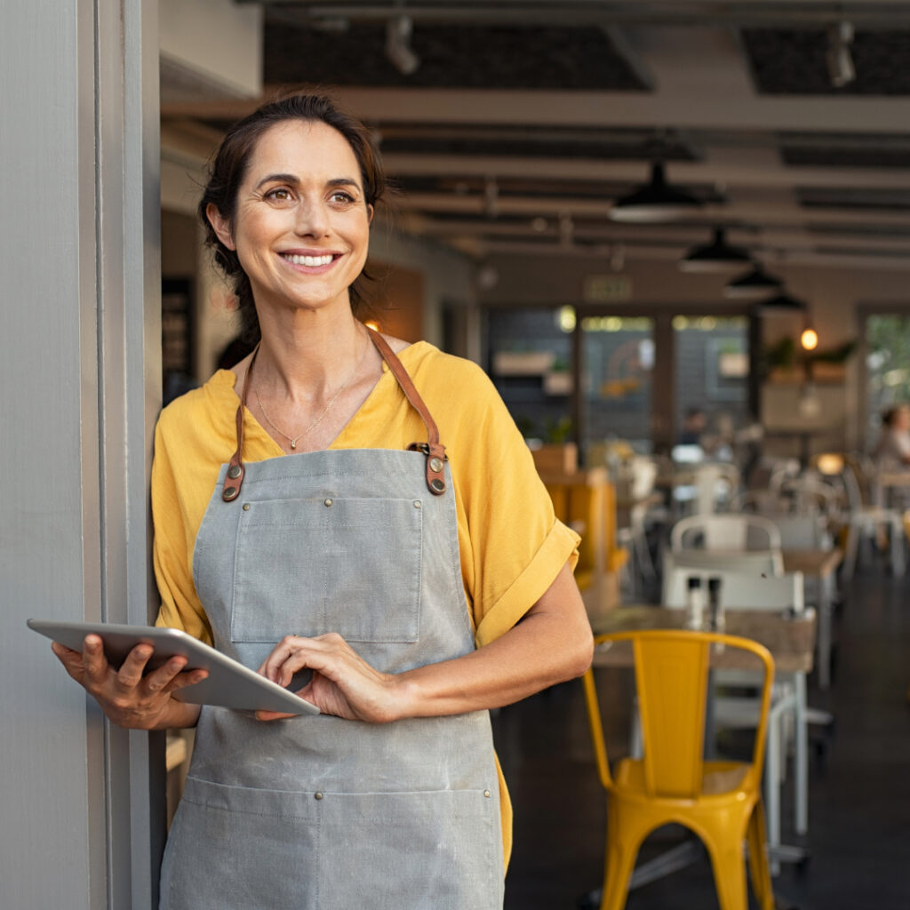 Illustration du secteur de la restauration et des contrats saisonniers accompagnés par Optineris